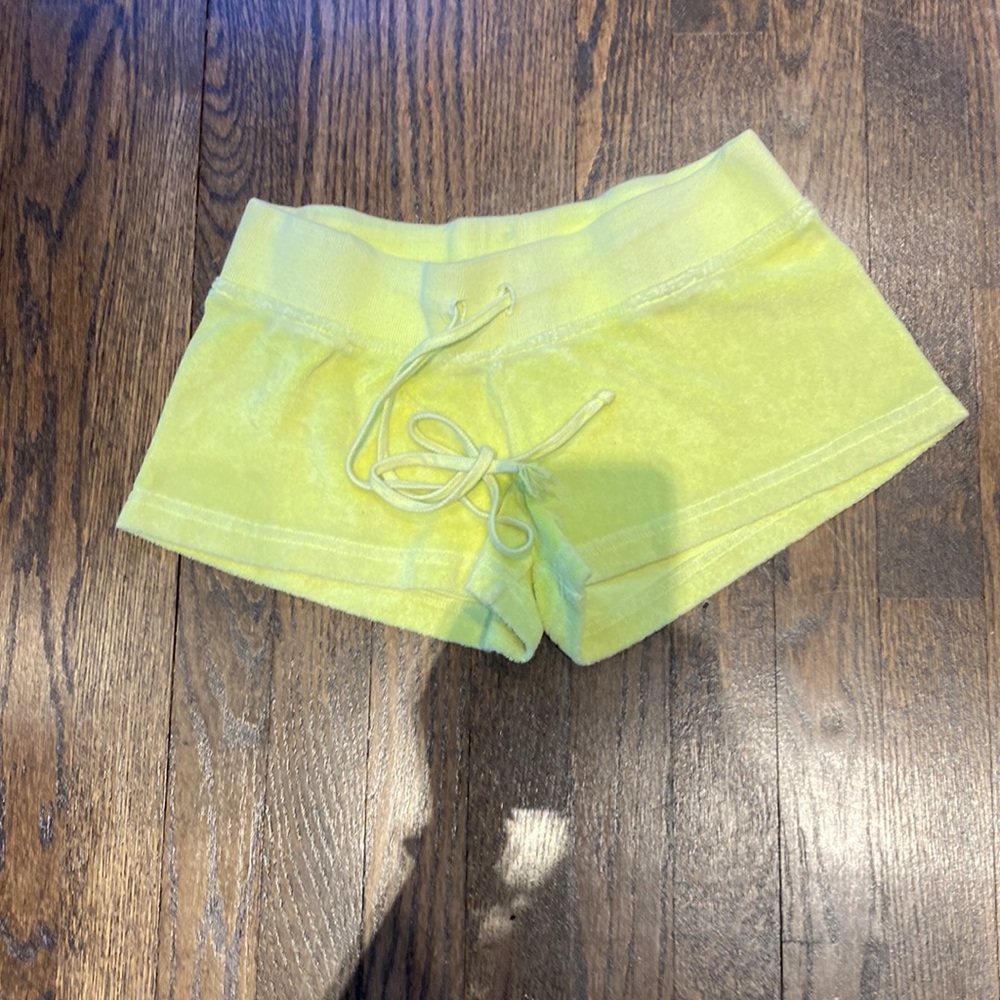 neon yellow HARD TAIL